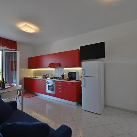 Residence Mariavittoria ลิโดดิเยโซโล ภายนอก รูปภาพ
