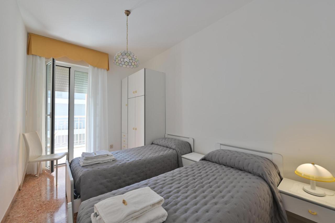 Residence Mariavittoria ลิโดดิเยโซโล ภายนอก รูปภาพ