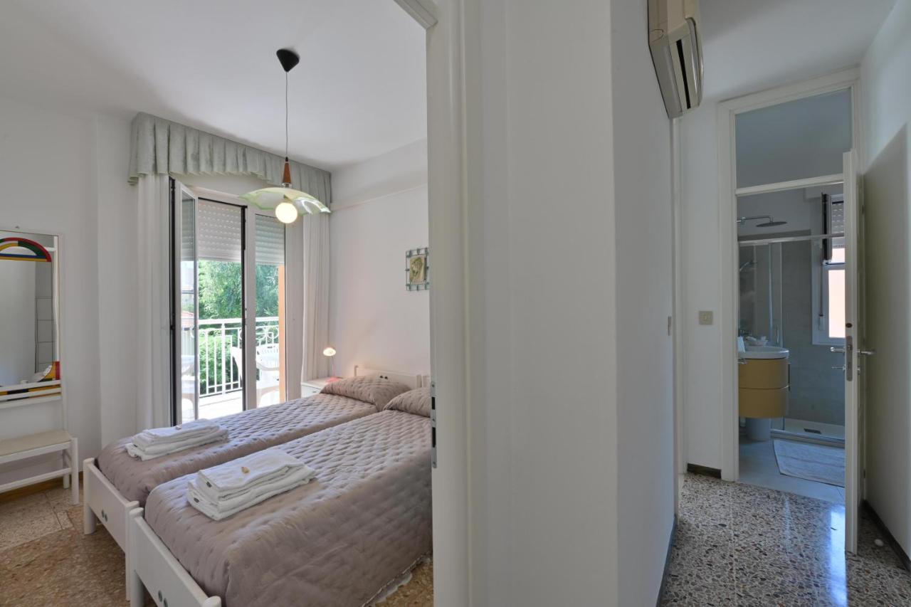 Residence Mariavittoria ลิโดดิเยโซโล ภายนอก รูปภาพ
