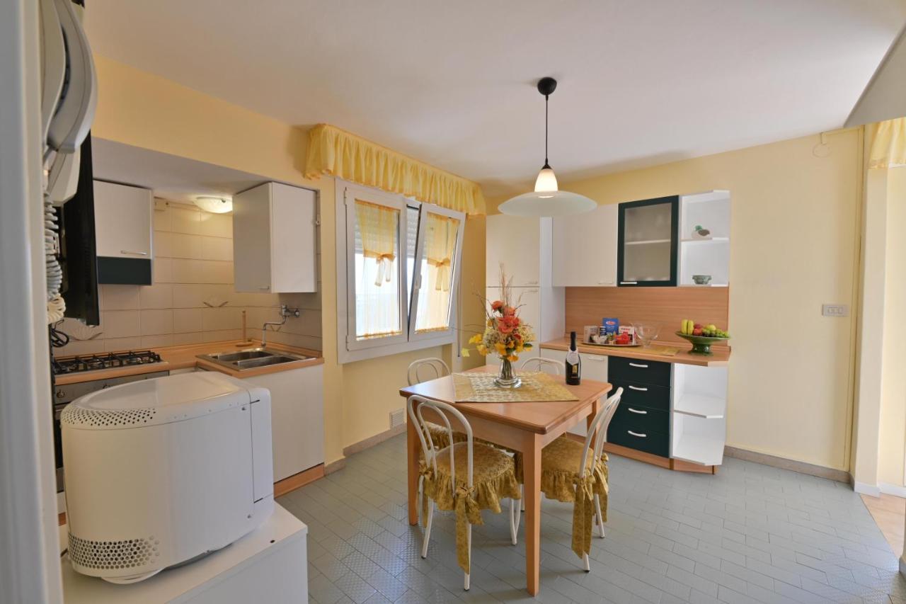 Residence Mariavittoria ลิโดดิเยโซโล ภายนอก รูปภาพ