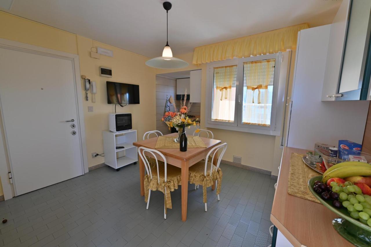 Residence Mariavittoria ลิโดดิเยโซโล ภายนอก รูปภาพ