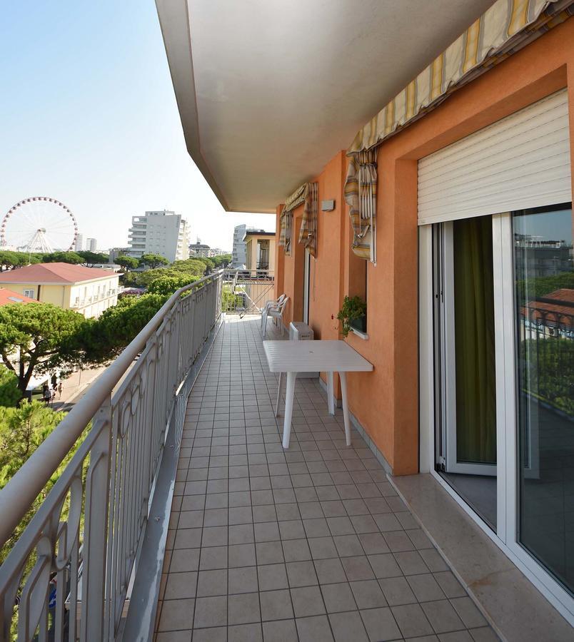 Residence Mariavittoria ลิโดดิเยโซโล ภายนอก รูปภาพ